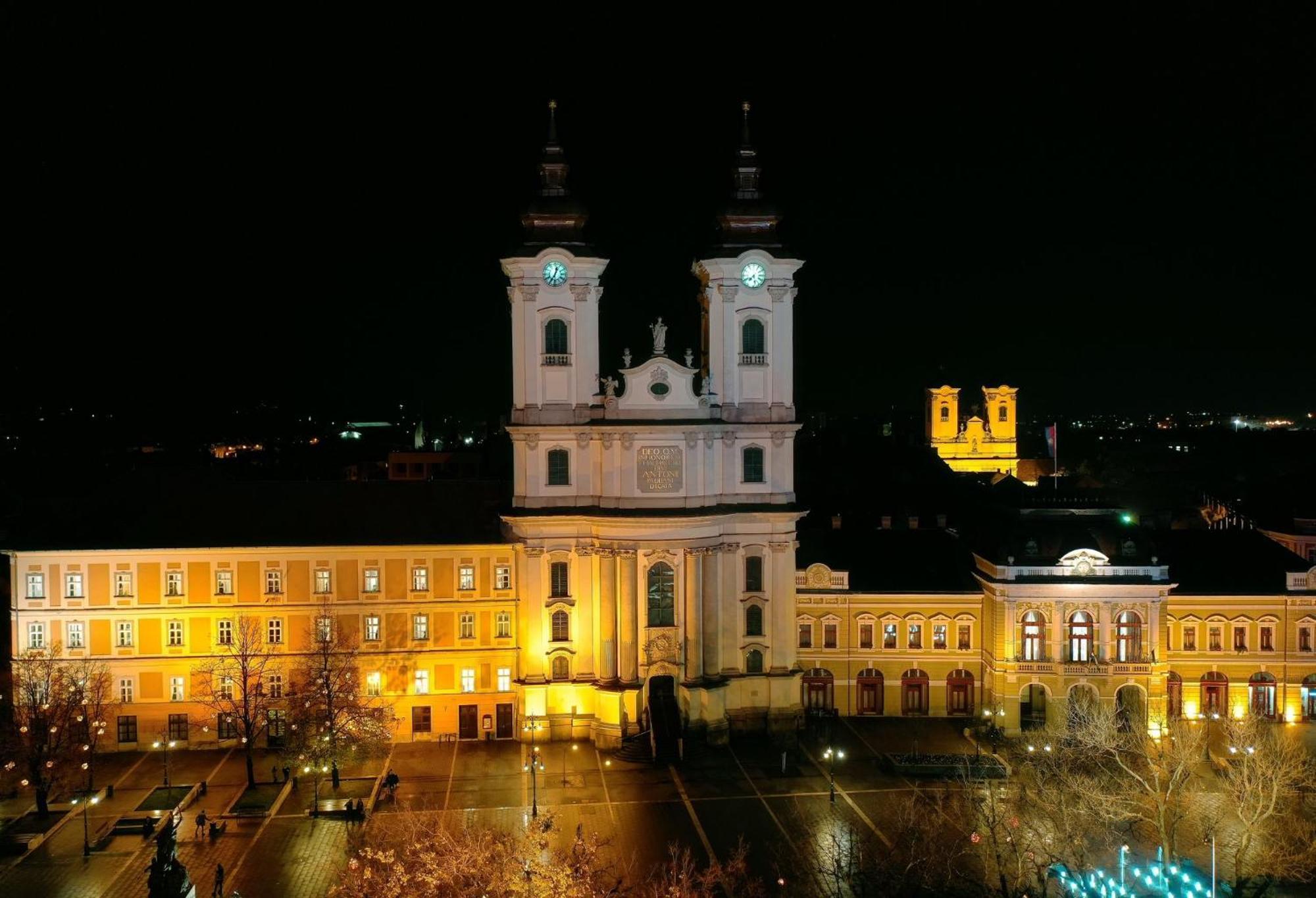 Eger Tower View Apartment מראה חיצוני תמונה