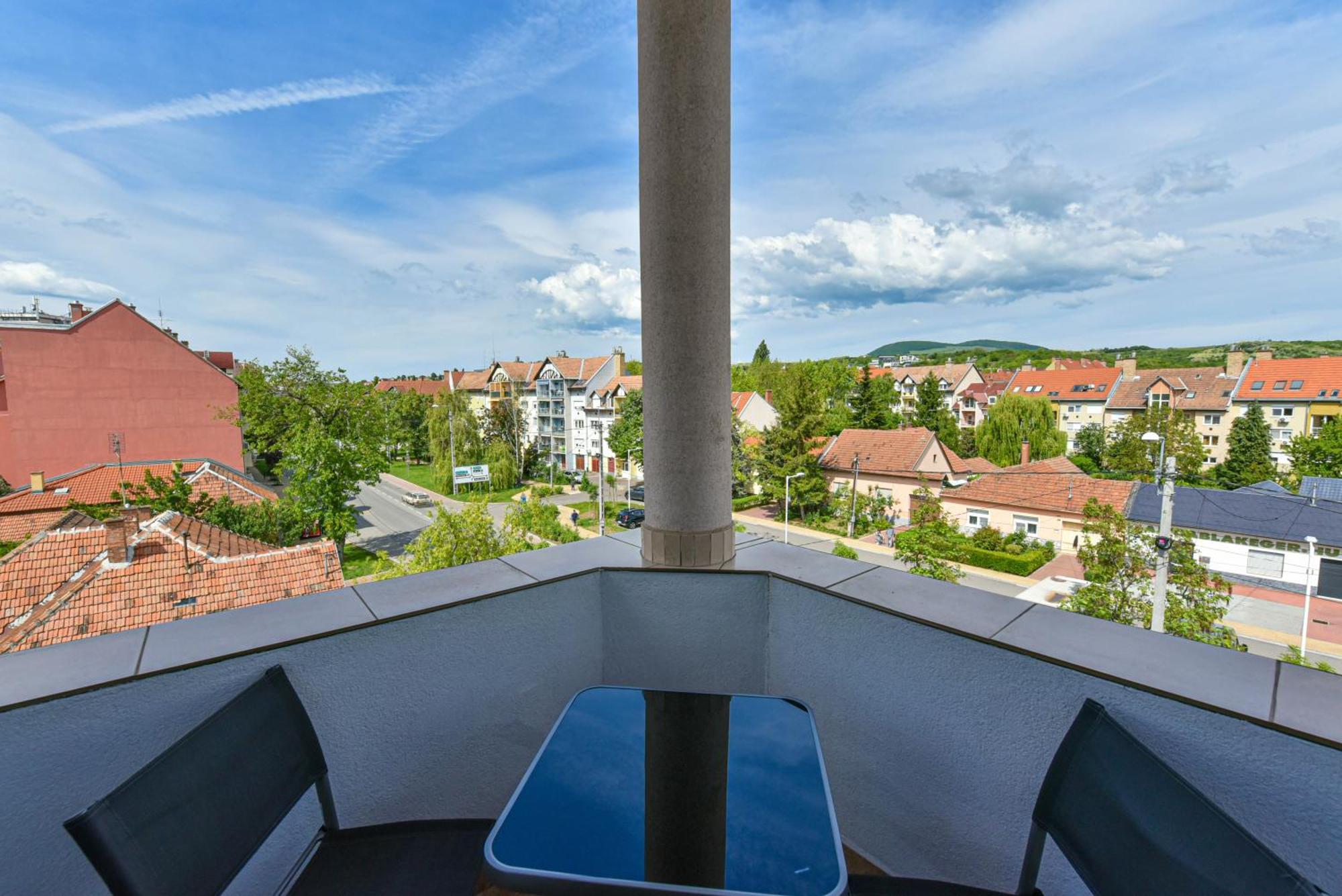 Eger Tower View Apartment מראה חיצוני תמונה